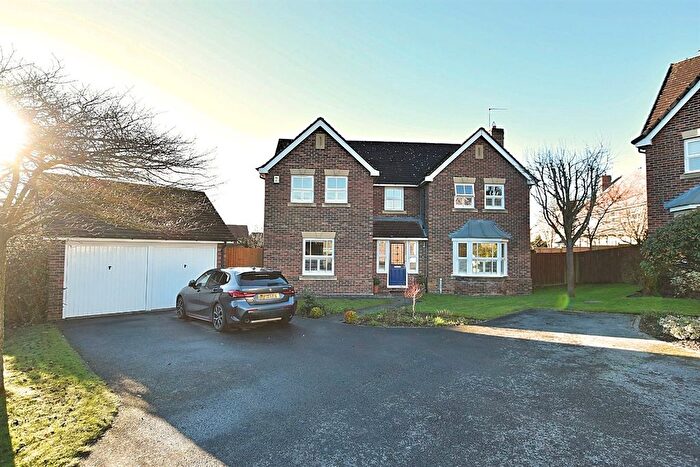 4 Bedroom Detached House For Sale In Needham Drive, Holmes Chapel, Crewe, CW4