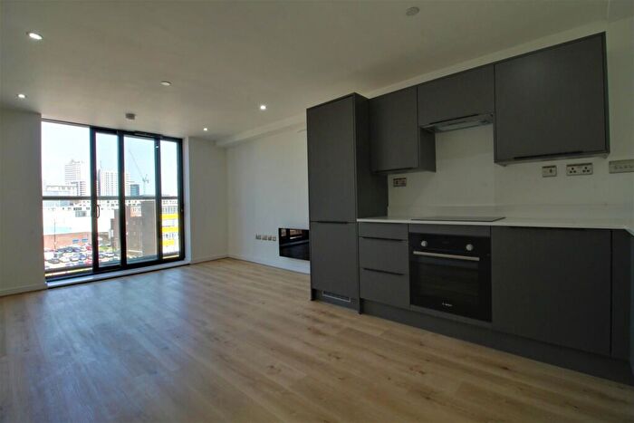 2 Bedroom Apartment To Rent In Holloway Head, Florence Street, Birmingham City Centre, B1