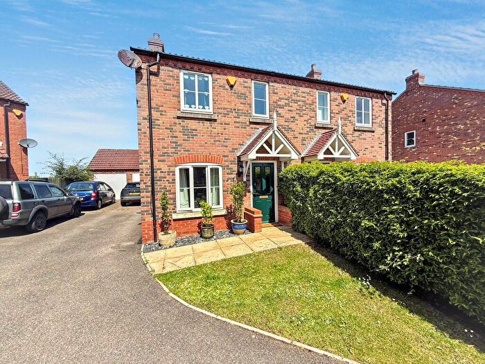 3 Bedroom Semi-Detached House For Sale In Churchfields, Folkingham, NG34