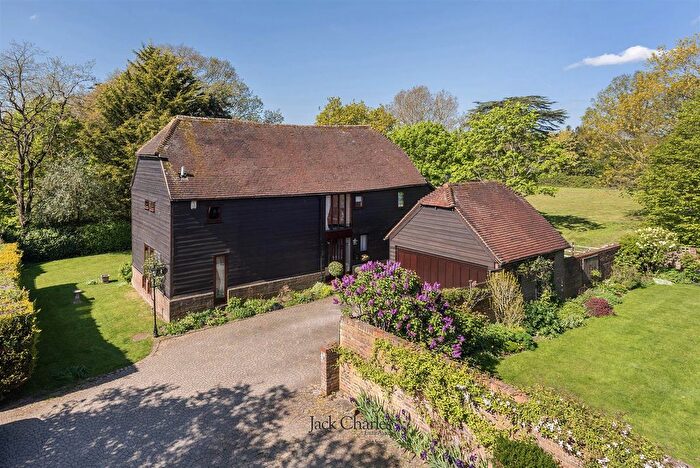 4 Bedroom Detached House For Sale In Nizels Lane, Hildenborough, Tonbridge, TN11