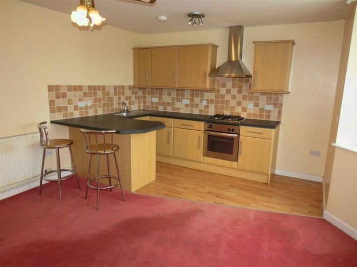 2 Bedroom Flat To Rent In Bridge Road, Southampton, SO19