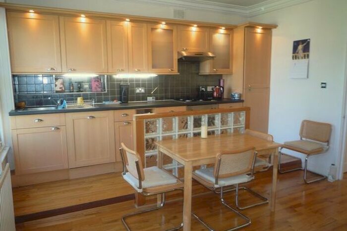 1 Bedroom Flat To Rent In Blomfield Road, Maida Vale, W9