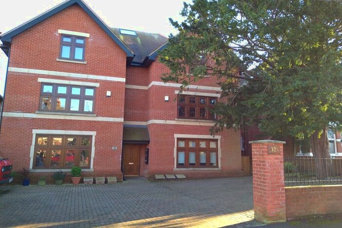 2 Bedroom Flat To Rent In Julian Road, Folkestone CT19