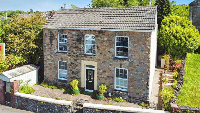 4 Bedroom Detached House For Sale In Nantyffin Road, Llansamlet, Swansea, SA7