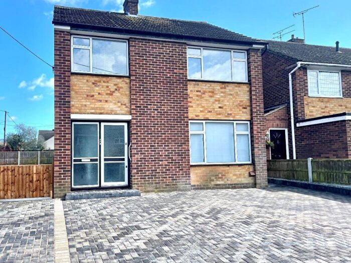 3 Bedroom Detached House To Rent In Gifford Road, Benfleet, SS7