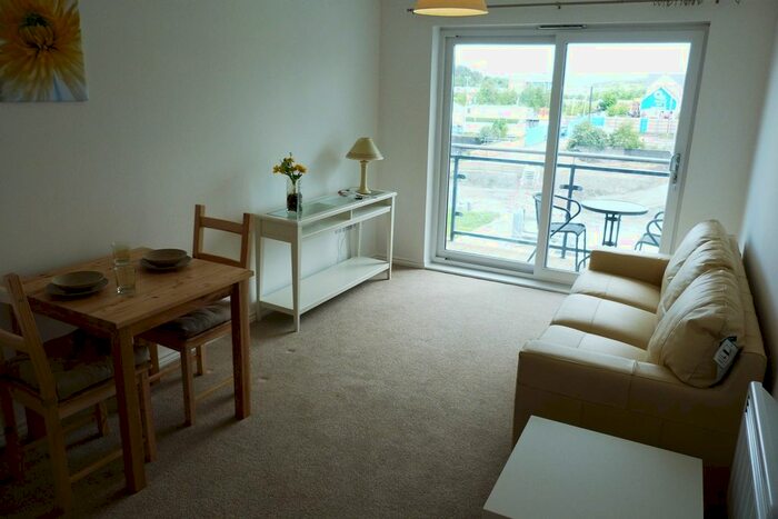 1 Bedroom Flat To Rent In Phoebe Road, Copper Quarter, Swansea, SA1