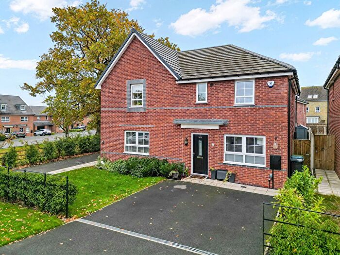 3 Bedroom Semi-Detached House For Sale In Braeburn Drive, Appleton, WA4