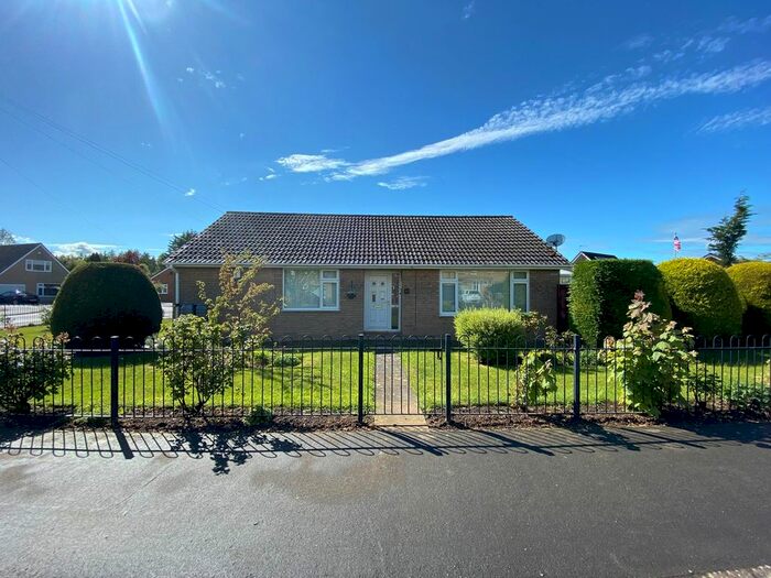 3 Bedroom Bungalow To Rent In Poplar Crescent, Bourne, PE10