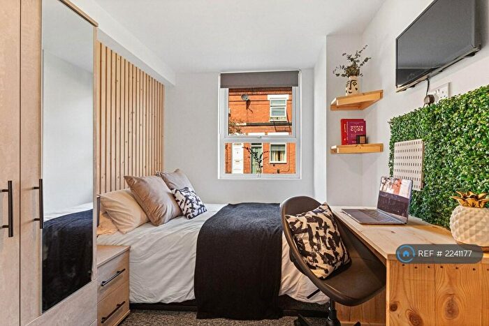 5 Bedroom Terraced House To Rent In Colchester Street, Coventry, CV1