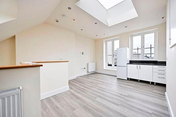 2 Bedroom Flat To Rent In Gray's Inn Road, London, WC1X