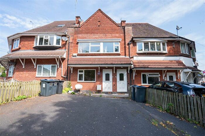 2 Bedroom Maisonette To Rent In Bilton Grange Road, Birmingham, B26