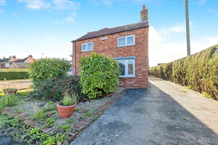2 Bedroom Cottage For Sale In Station Road, Bardney, Lincoln, Lincolnshire, LN3