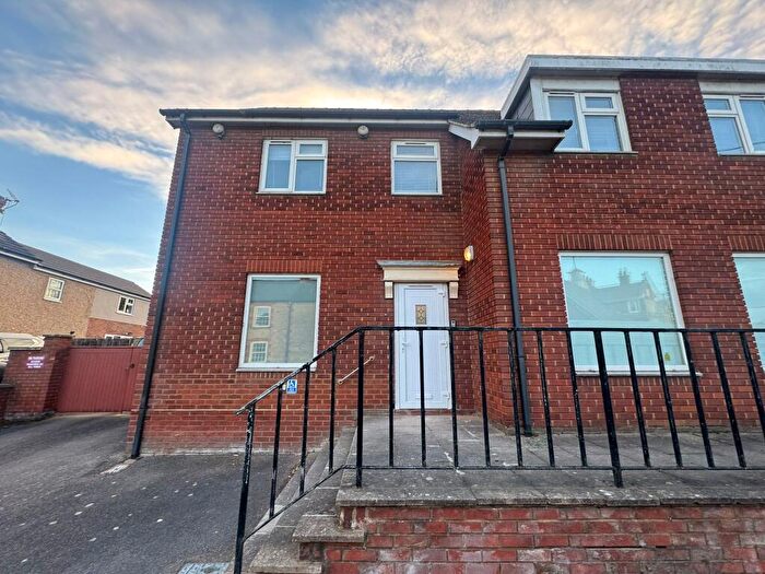 4 Bedroom Flat To Rent In High Street, Harrold, MK43