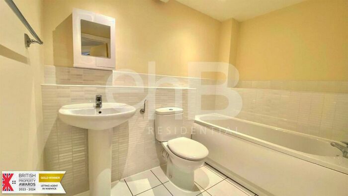 2 Bedroom Flat To Rent In Cape Court, Warwick, CV34