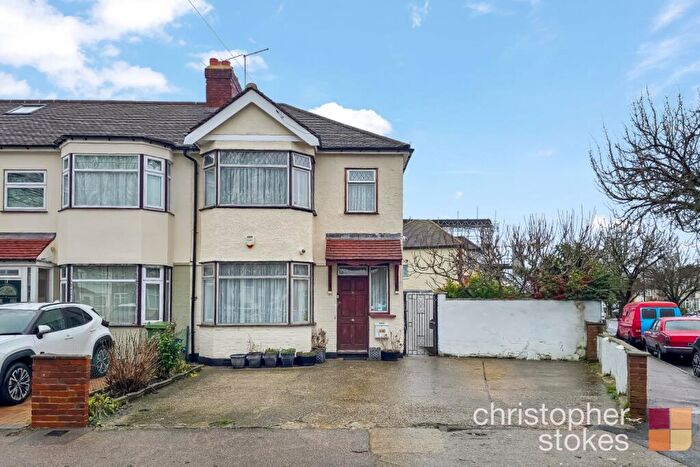 3 Bedroom Semi Detached House For Sale In Northfield Road, Waltham Cross, Hertfordshire, EN8