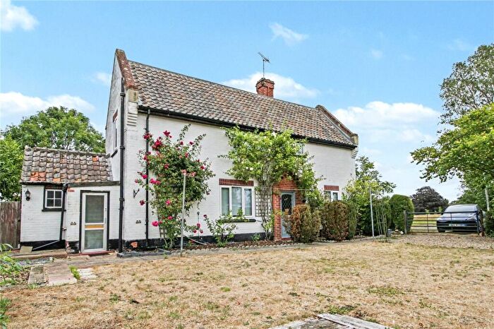 3 Bedroom Semi-Detached House To Rent In Howe Green, Howe, Norwich, Norfolk, NR15