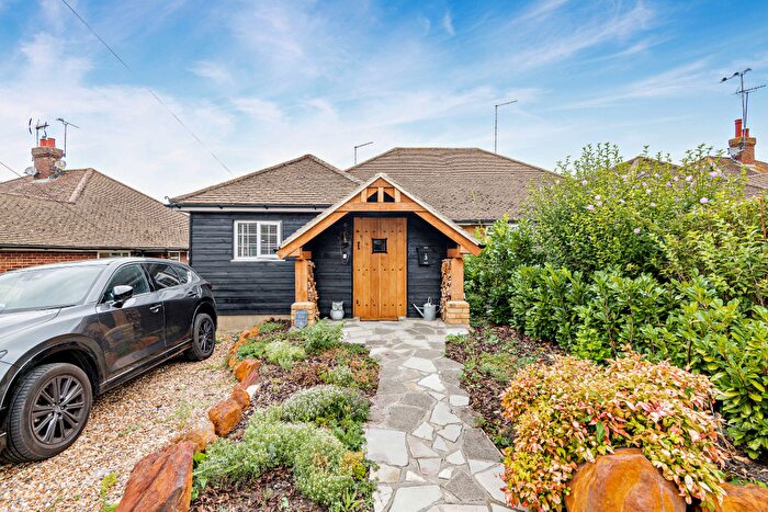 2 Bedroom Semi-Detached Bungalow For Sale In Wulfred Way, Kemsing, TN15