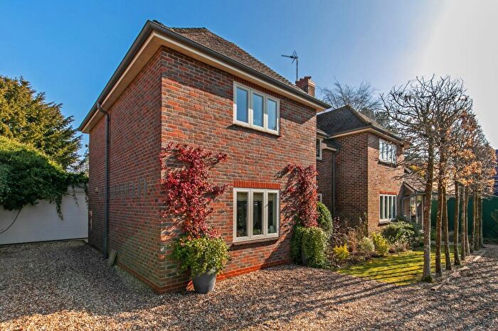 4 Bedroom Detached House For Sale In Bereweeke Close, Winchester, SO22