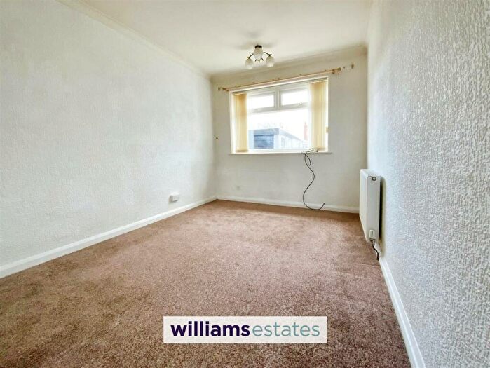 2 Bedroom Detached Bungalow For Sale In Garnett Drive, Prestatyn, LL19