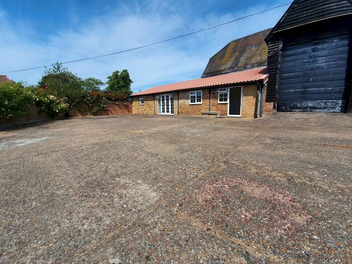 2 Bedroom Barn Conversion To Rent In The Cottage, Skeggs Farm, Writtle, CM1