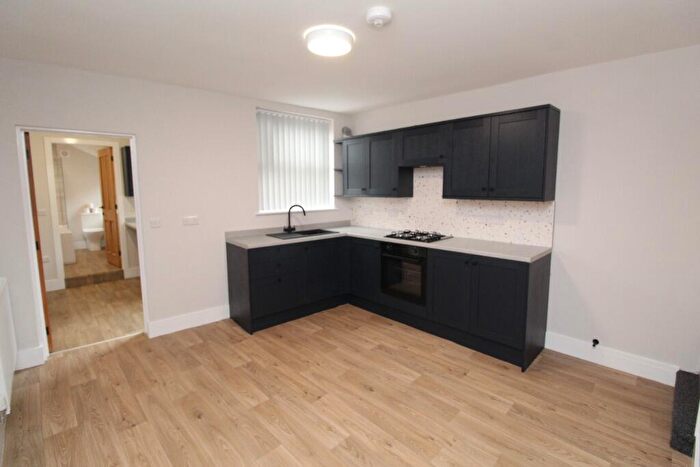 3 Bedroom Flat To Rent In Rutland Street, Ilkeston, DE7