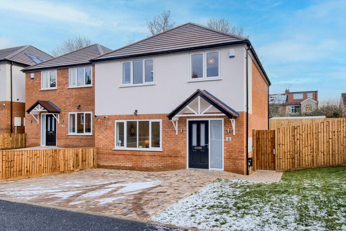 4 Bedroom Detached House For Sale In Grovewood Gardens, Grovewood Drive, Kings Norton, B38