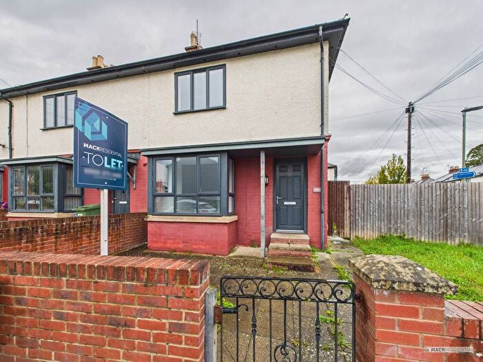 3 Bedroom Semi-Detached House To Rent In Hanover Street, Cheltenham, GL50