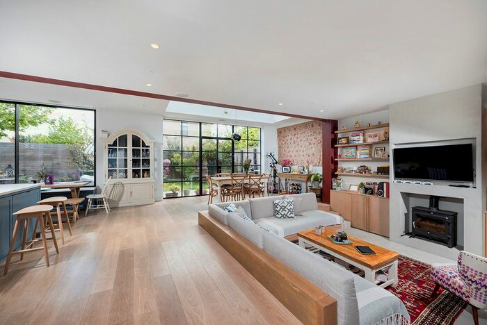 4 Bedroom Terraced House To Rent In Verdun Road Barnes, London, SW13