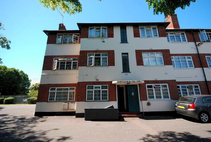 2 Bedroom Flat To Rent In Hurst Lodge, Stanley Avenue, Wembley, Middlesex, HA0
