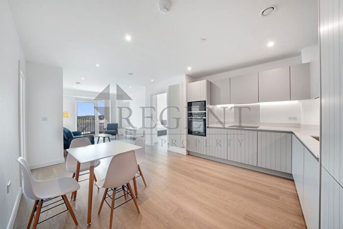 2 Bedroom Flat To Rent In Galleria House, Western Gateway, E16