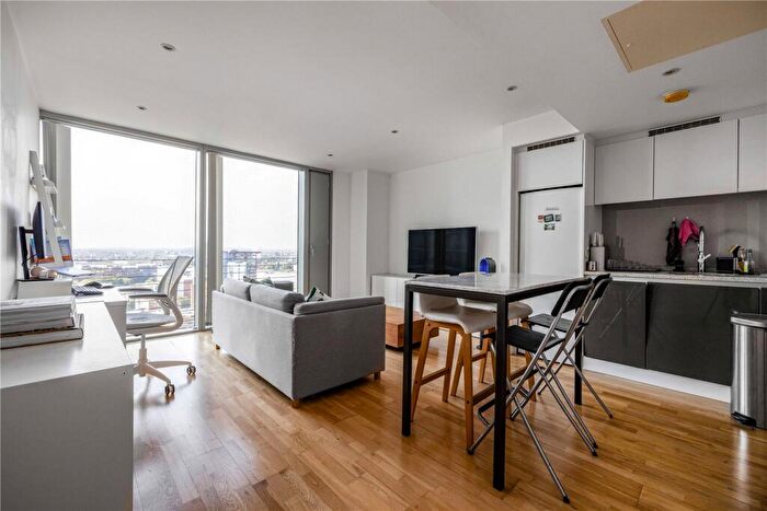 1 Bedroom Apartment To Rent In Marsh Wall, London, E14