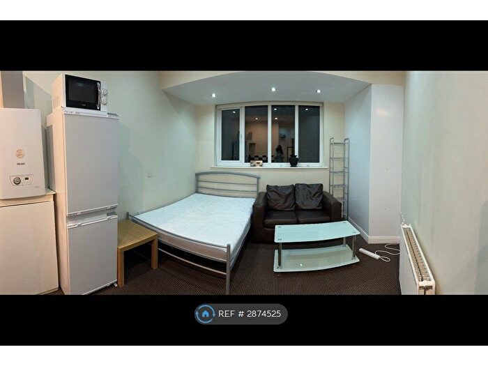 Studio To Rent In Claremont Road, Manchester, M6