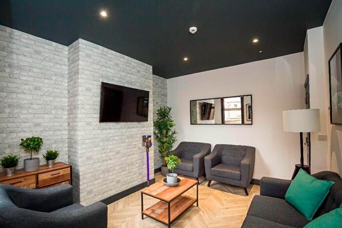 6 Bedroom Terraced House To Rent In Gladstone Road, Chester, Cheshire, CH1