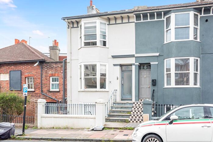 2 Bedroom Flat To Rent In York Grove, Brighton, BN1