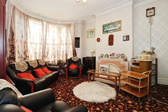 4 Bedroom Terraced House For Sale In Filton Avenue, Bristol, Avon, BS7