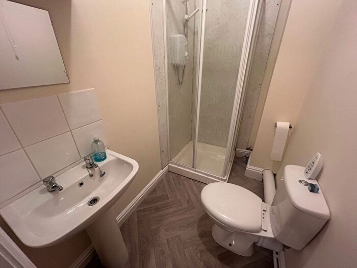 1 Bedroom Property To Rent In High Street, Burntwood, WS7