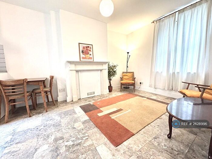 2 Bedroom Flat To Rent In Stoke Newington, London, N16