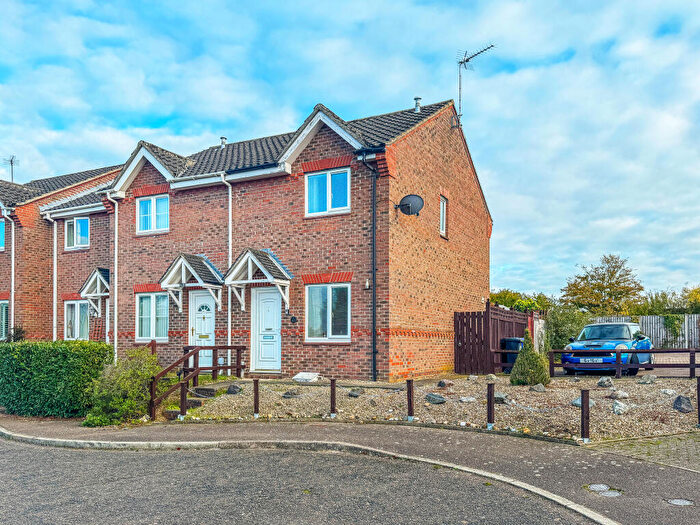2 Bedroom End Of Terrace House For Sale In Green Road, Newmarket, Suffolk, CB8