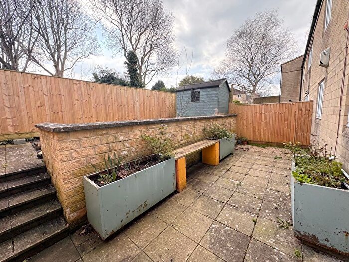2 Bedroom Flat To Rent In Loxton Drive, Twerton, Bath, BA2