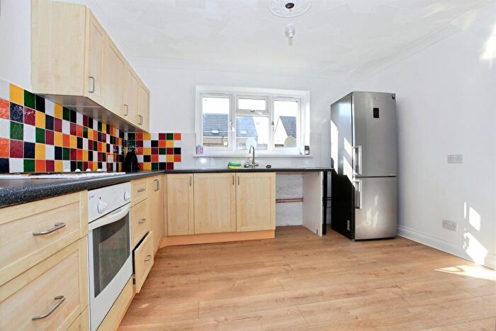 3 Bedroom Semi-Detached House For Sale In Dryden Road, Peterborough, PE1