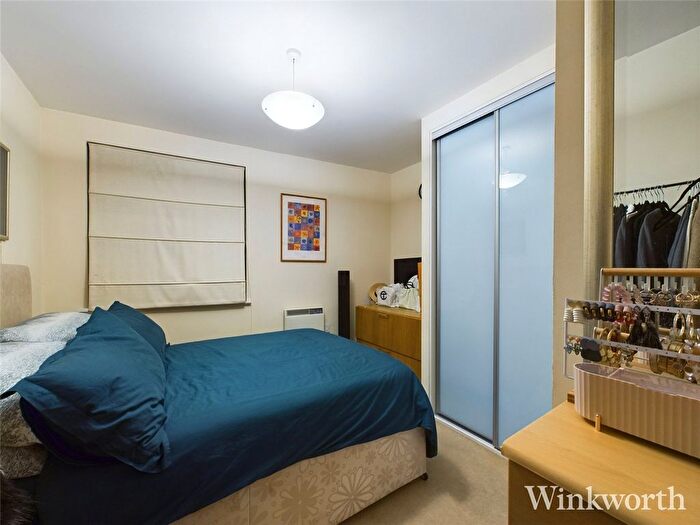 1 Bedroom Flat To Rent In Victoria Road, Acton, Uk, W3