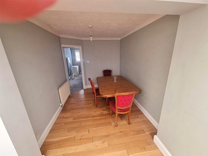 2 Bedroom Bungalow For Sale In Sandown Road, Thundersley, Essex, SS7