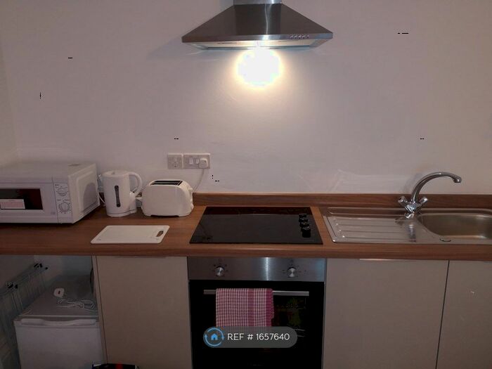 1 Bedroom Flat To Rent In Marlborough Terrace, Bridlington, YO15
