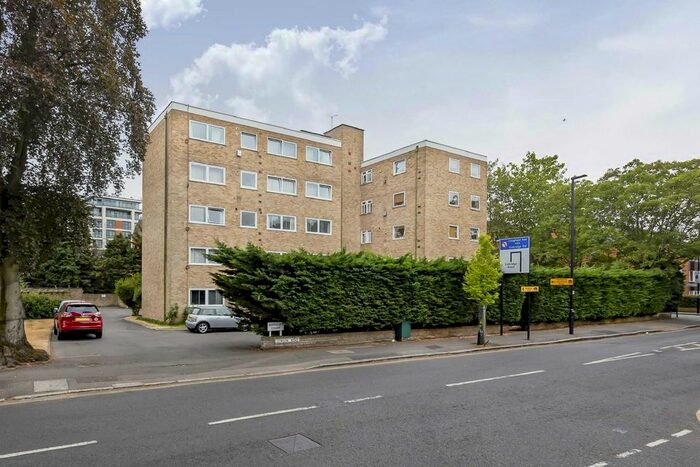 2 Bedroom Flat To Rent In Gordon Road, London, W5