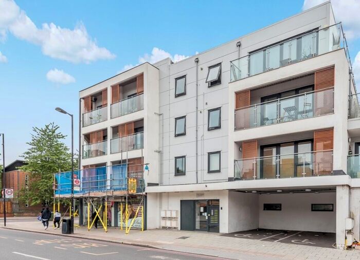 2 Bedroom Flat To Rent In Queens Road Peckham, SE15