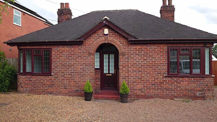 2 Bedroom Detached Bungalow To Rent In Dovedale Road, Kingsley, Stoke-On-Trent, ST10