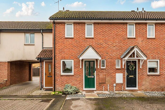 2 Bedroom Terraced House For Sale In The Dell, Aylesbury, HP20