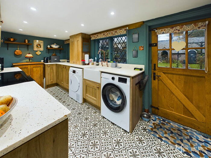 2 Bedroom Cottage For Sale In High Street, Pevensey, East Sussex, BN24