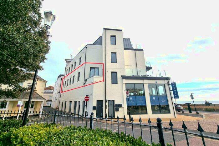 1 Bedroom Apartment To Rent In The Esplanade, Bognor Regis, PO21