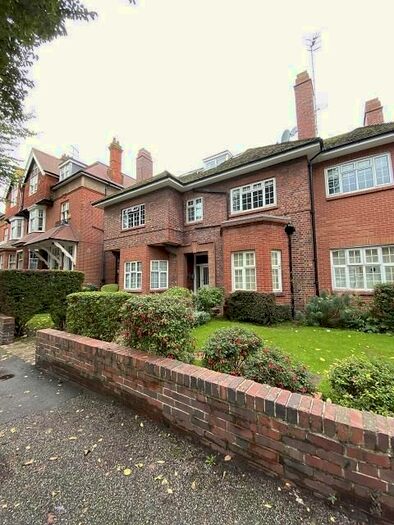 1 Bedroom Flat To Rent In Fourth Avenue, Hove, BN3